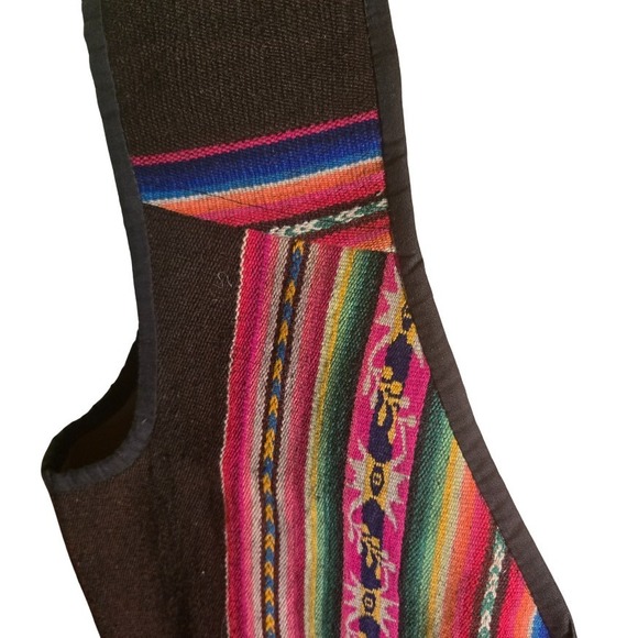 Frazadas Pattern Woven Fiber Art-to-Wear Vest Jacket Often Made In Bolivia/Peru - Picture 2 of 8